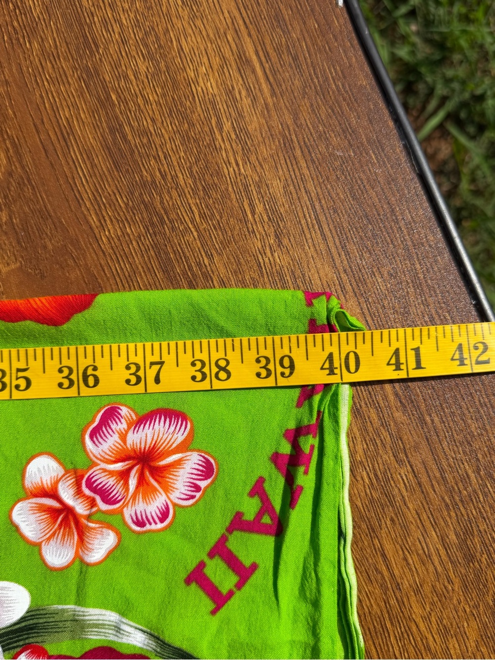 Aloha Fashion Hawaiian Floral Rayon Sarong Beach Wrap Pareo Green One Size - Picture 7 of 7